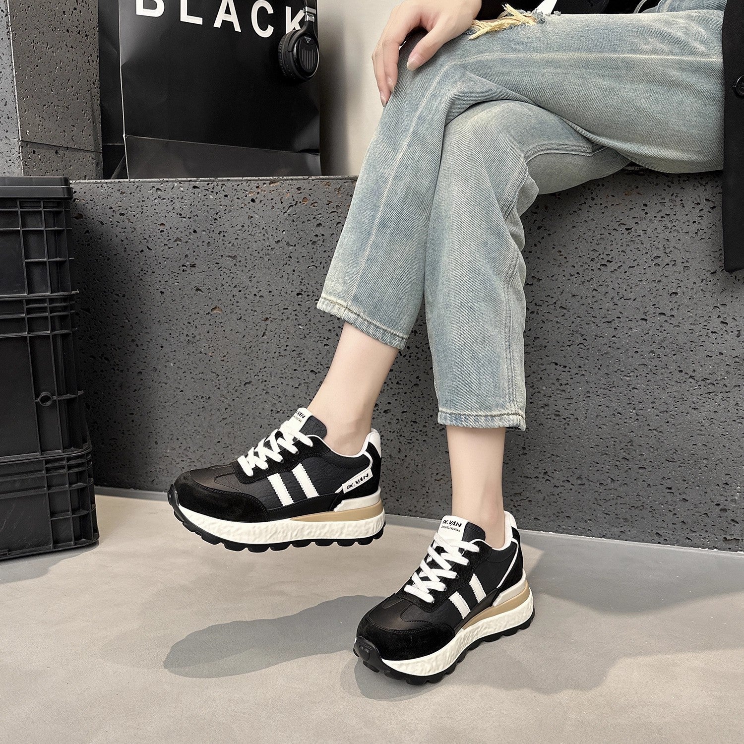 Damen Sportliche Chunky Sneakers mit hochwertigem Obermaterial und dämpfender Sohle Heidi Mode - Image 4
