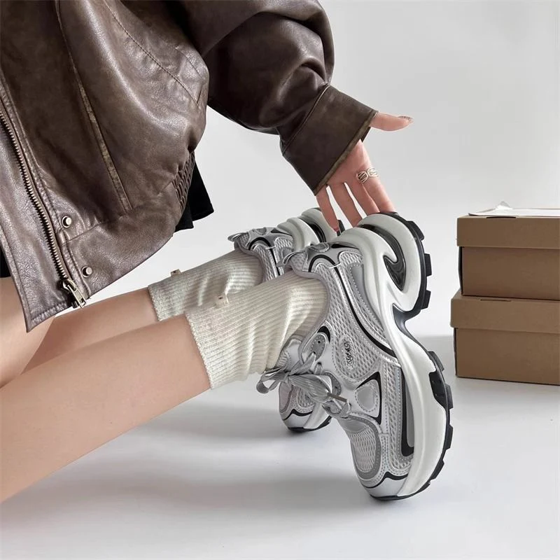 Damen Sportliche Chunky Sneakers mit innovativem Dämpfungssystem Heidi Mode - Image 2