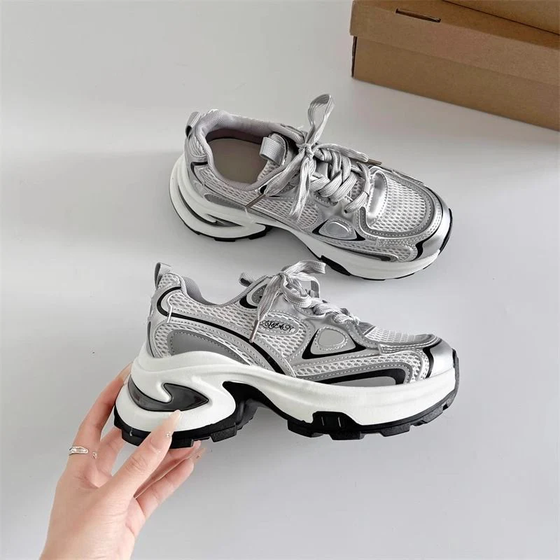 Damen Sportliche Chunky Sneakers mit innovativem Dämpfungssystem Heidi Mode - Image 4