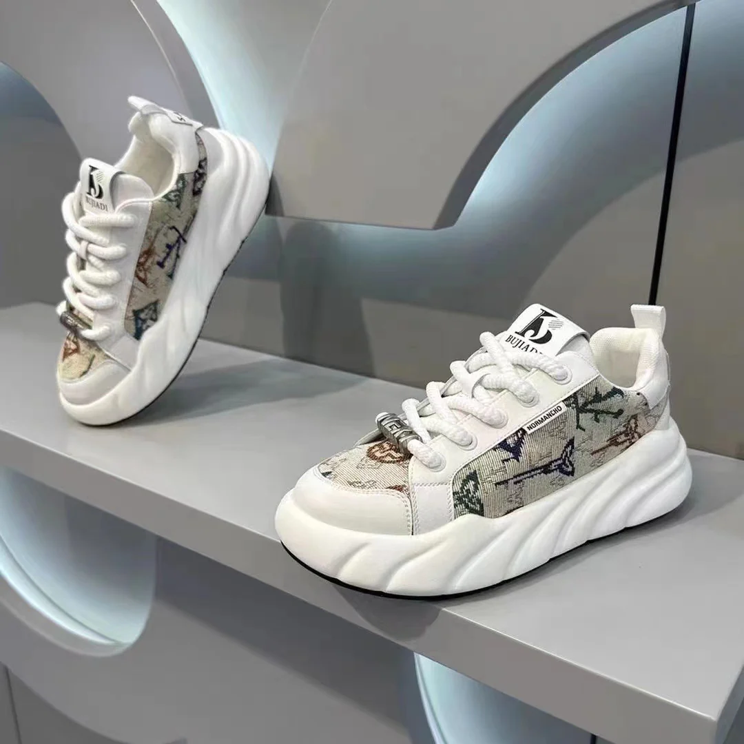 Damen Sportliche Chunky Sneakers mit innovativem Dämpfungssystem und atmungsaktivem Obermaterial Heidi Mode - Image 6