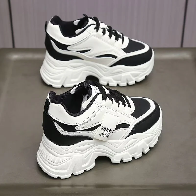 Damen Sportliche Chunky Sneakers mit innovativen Dämpfungselementen und rutschfester Sohle Heidi Mode - Image 3