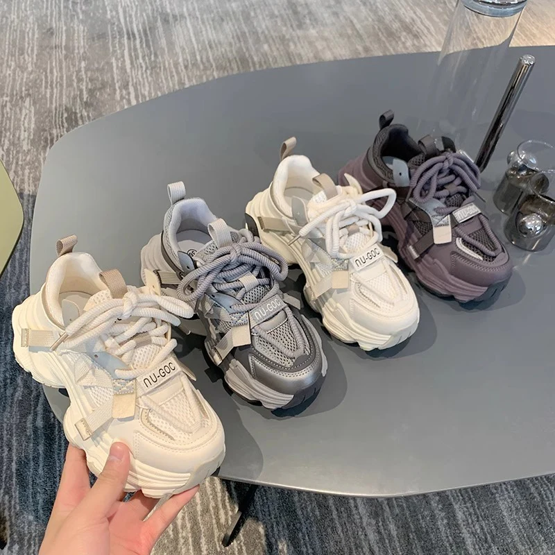 Damen Sportliche Chunky Sneakers mit innovativer Dämpfung und Trenddesign Heidi Mode - Image 4