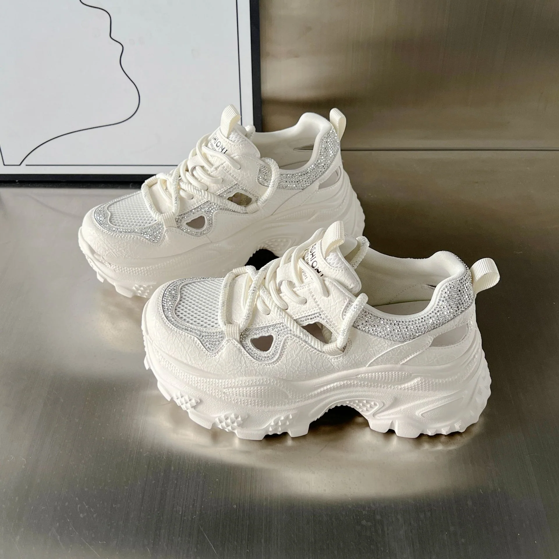 Damen Sportliche Chunky Sneakers mit modischem Netzdesign und rutschfester Sohle Heidi Mode - Image 2