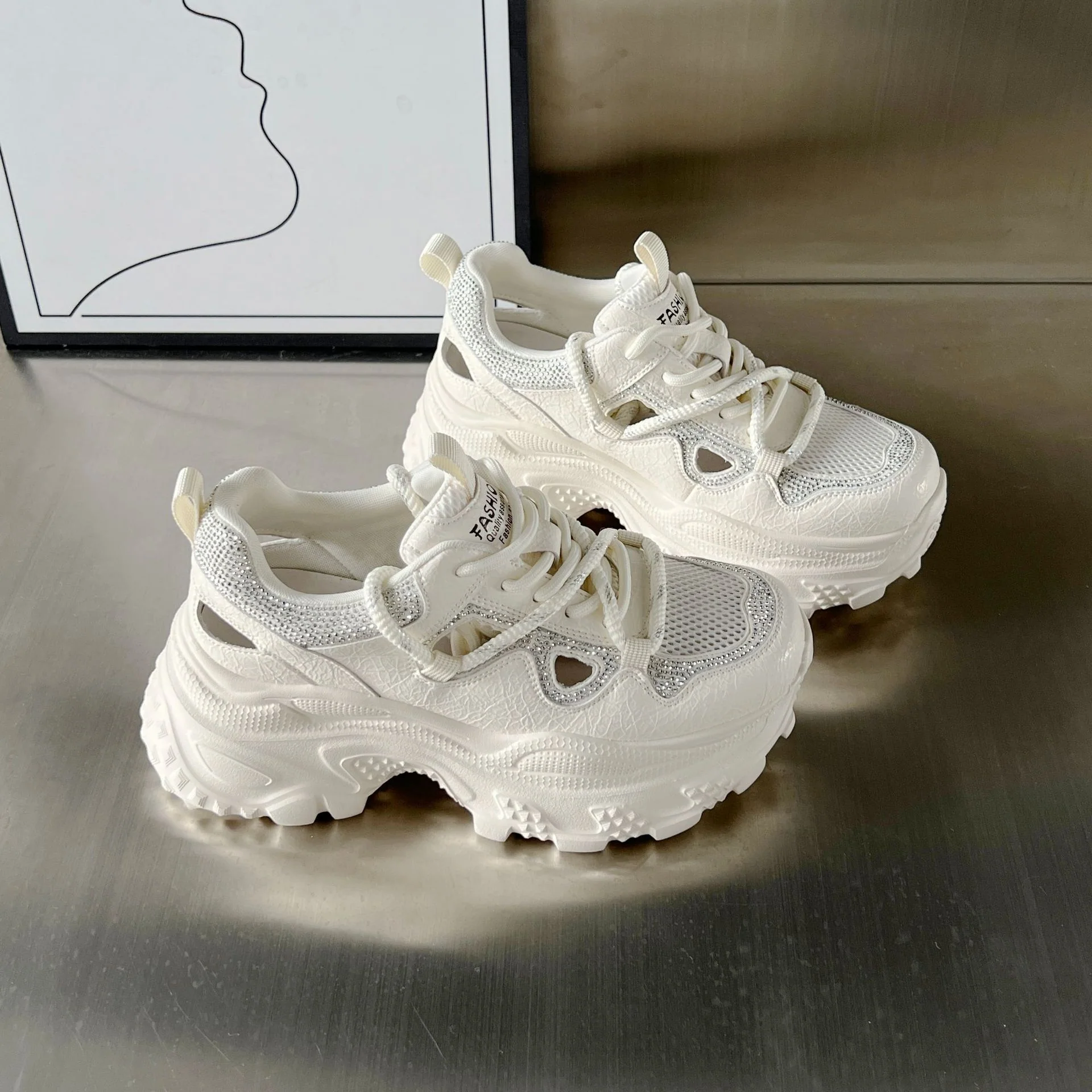 Damen Sportliche Chunky Sneakers mit modischem Netzdesign und rutschfester Sohle Heidi Mode - Image 4