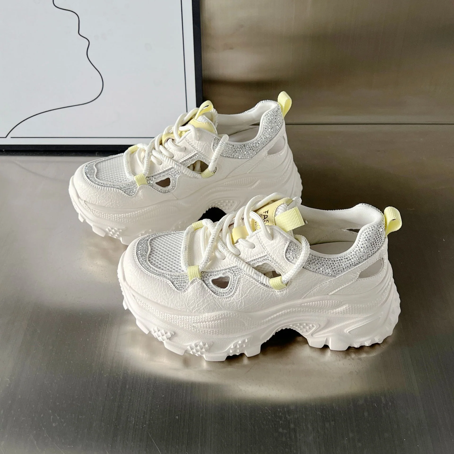 Damen Sportliche Chunky Sneakers mit modischem Netzdesign und rutschfester Sohle Heidi Mode - Image 7