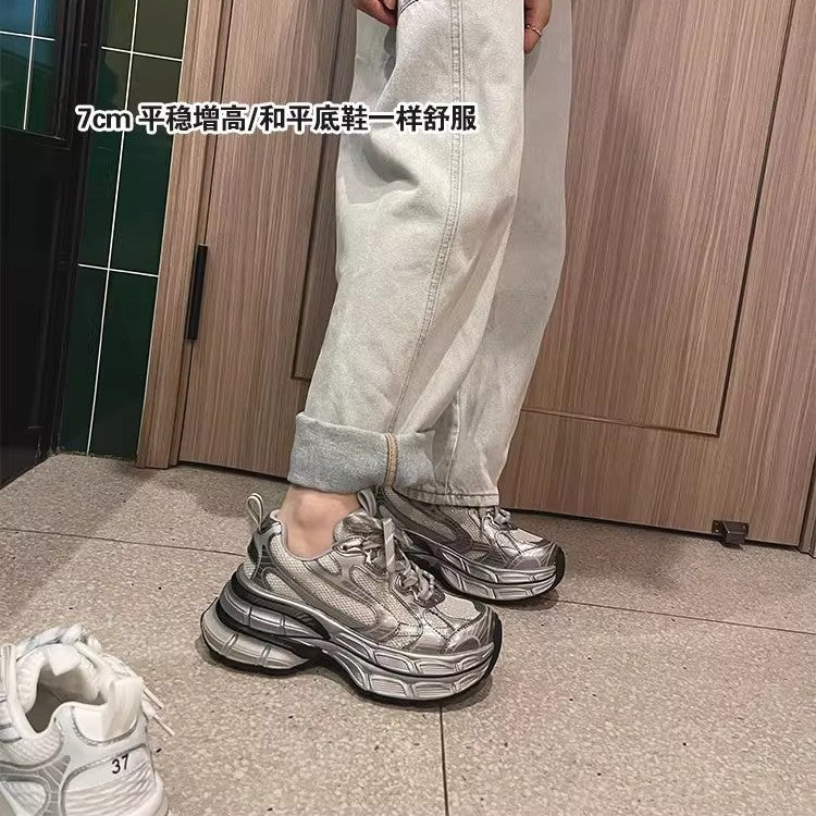 Damen Sportliche Chunky Sneakers mit reflektierenden Oberflächen und optimaler Dämpfung Heidi Mode - Image 4