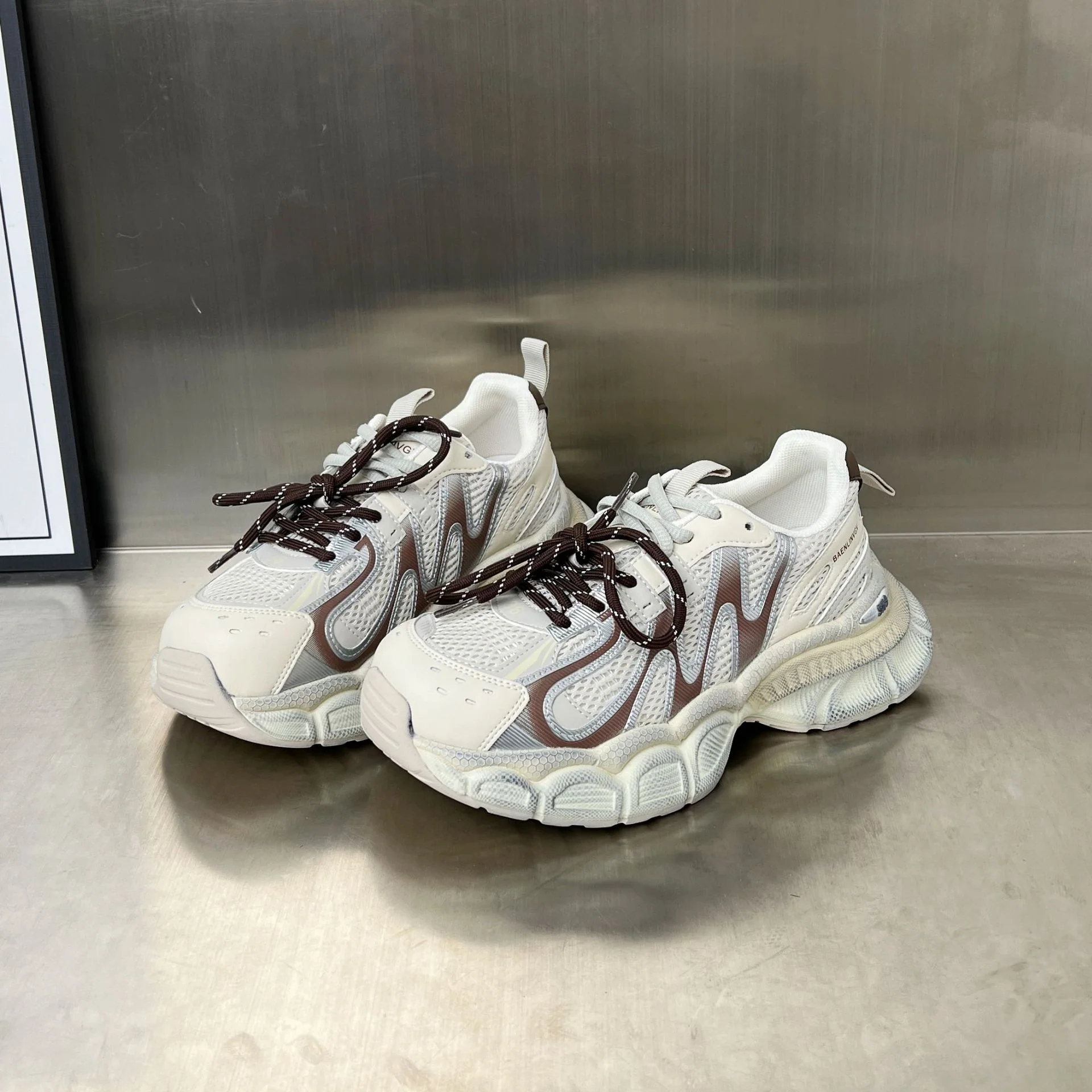 Damen Sportliche Chunky Sneakers mit rutschfester Sohle und atmungsaktivem Obermaterial Heidi Mode - Image 6