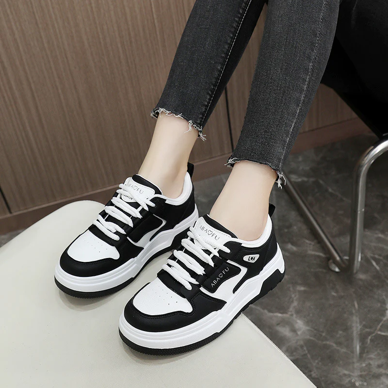 Damen Sportliche Chunky Sneakers mit rutschfester Sohle und atmungsaktiver Mesh-Oberfläche Heidi Mode - Image 4