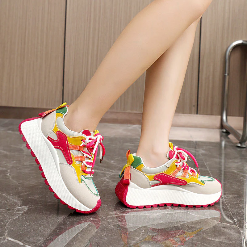 Damen Sportliche Chunky Sneakers mit verspieltem Farbdesign Heidi Mode - Image 3