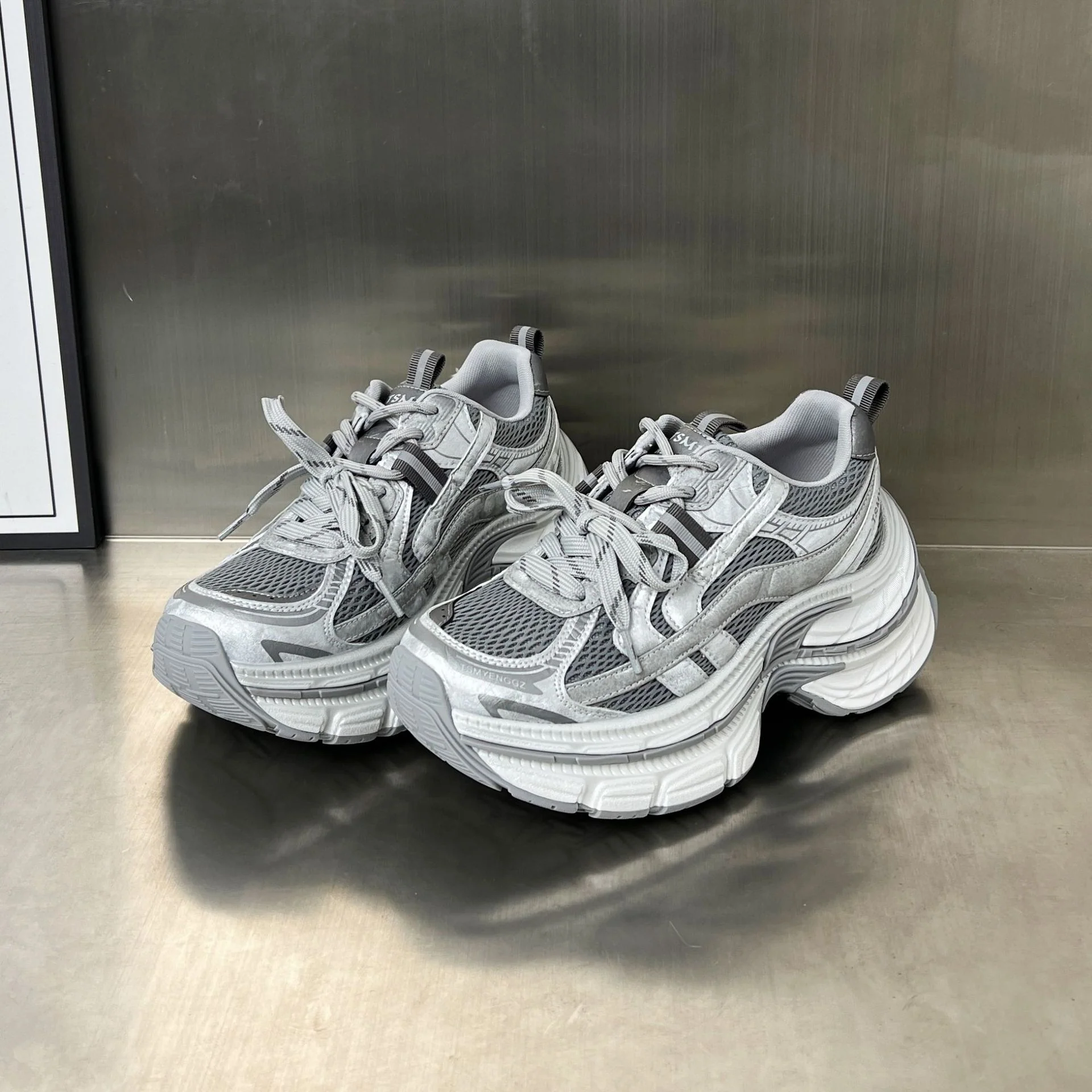 Damen Sportliche Fitness-Sneaker mit überlegener Dämpfung und atmungsaktiver Struktur Heidi Mode - Image 7