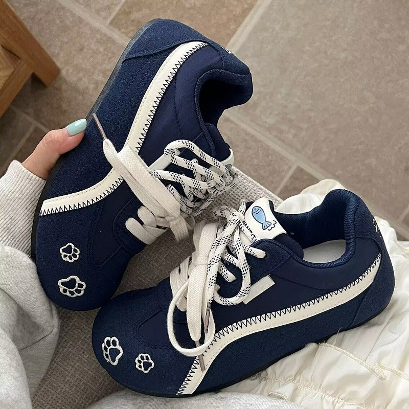 Damen Sportliche Freizeit Sneakers mit pfotenmotivierter Verzierung Heidi Mode - Image 3