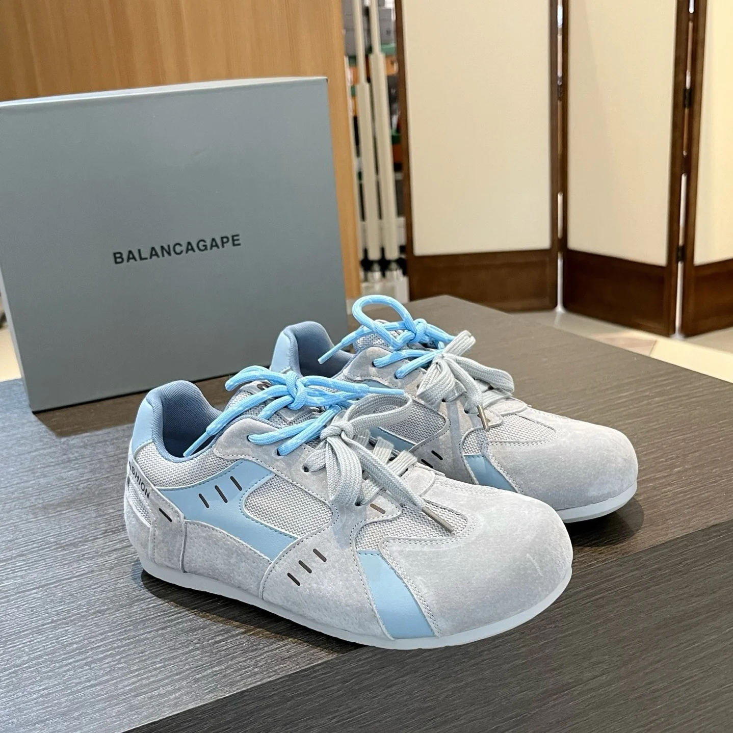 Damen Sportliche Freizeitschuhe mit atmungsaktivem Obermaterial und rutschfester Sohle Heidi Mode - Image 6