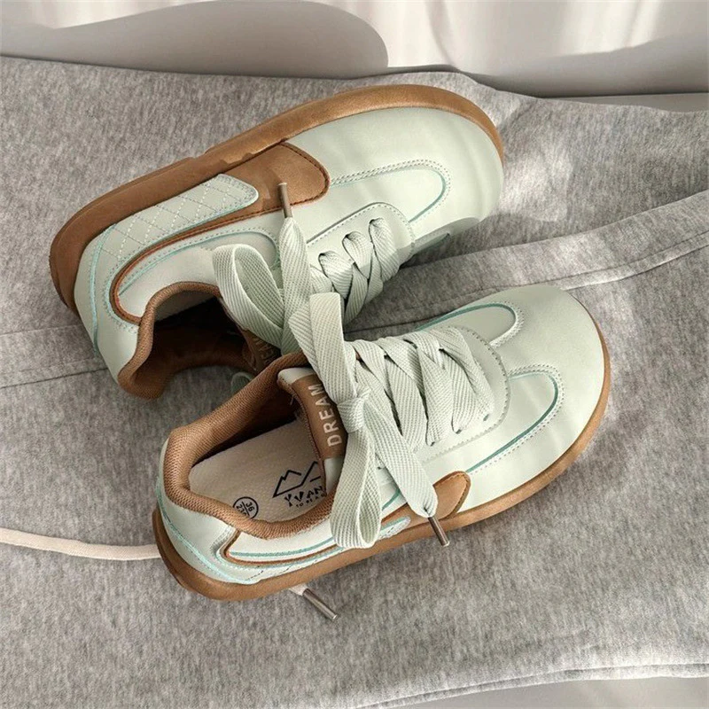 Damen Sportliche Freizeitschuhe mit atmungsaktiver Oberfläche Heidi Mode - Image 3