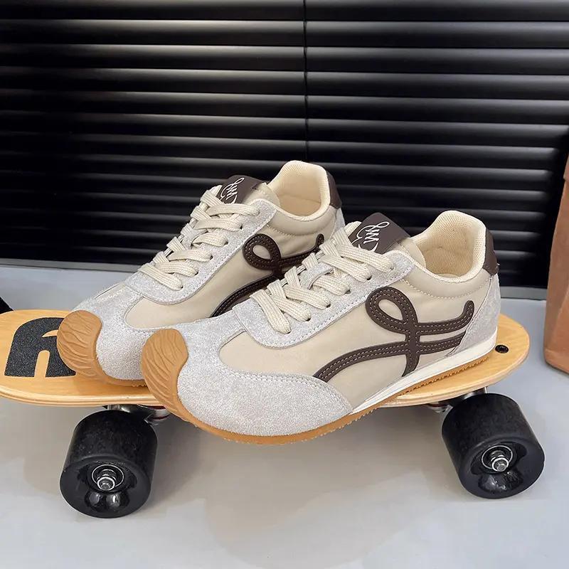 Damen Sportliche Freizeitschuhe mit atmungsaktiver Oberfläche und dämpfender Sohle Heidi Mode - Image 2