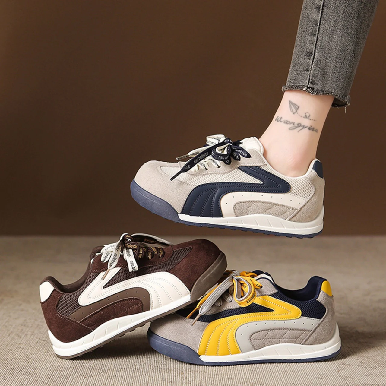 Damen Sportliche Freizeitschuhe mit hochwertigem Wildleder-Obermaterial und innovativem Schnürsystem Heidi Mode - Image 4