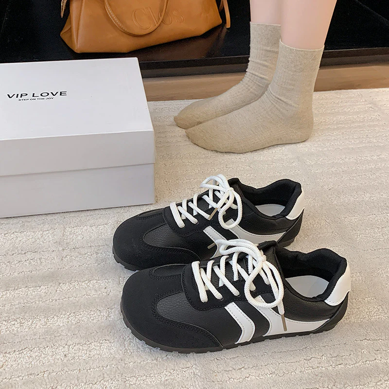 Damen Sportliche Freizeitschuhe mit hohem Tragekomfort und stylischen Schnürdetails Heidi Mode - Image 4
