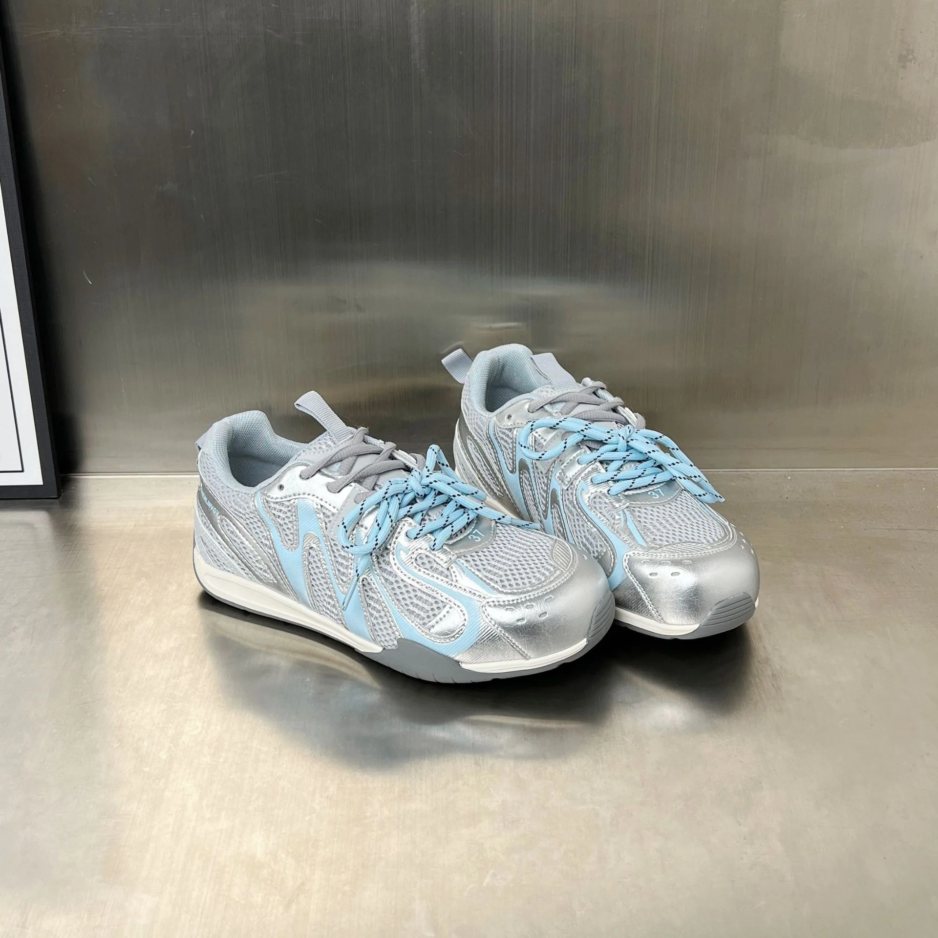 Damen Sportliche Freizeitschuhe mit innovativem Mesh-Design und dämpfender Sohle Heidi Mode - Image 4