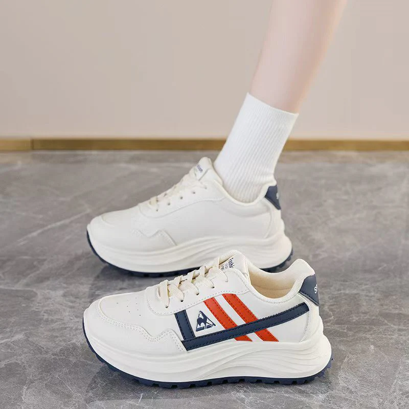 Damen Sportliche Freizeitsneaker aus hochwertigem Synthetikmaterial mit dämpfender Laufsohle Heidi Mode - Image 4