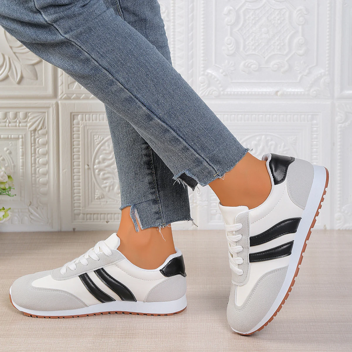 Damen Sportliche Freizeitsneaker mit atmungsaktivem Obermaterial und bequemer Dämpfung Heidi Mode - Image 3