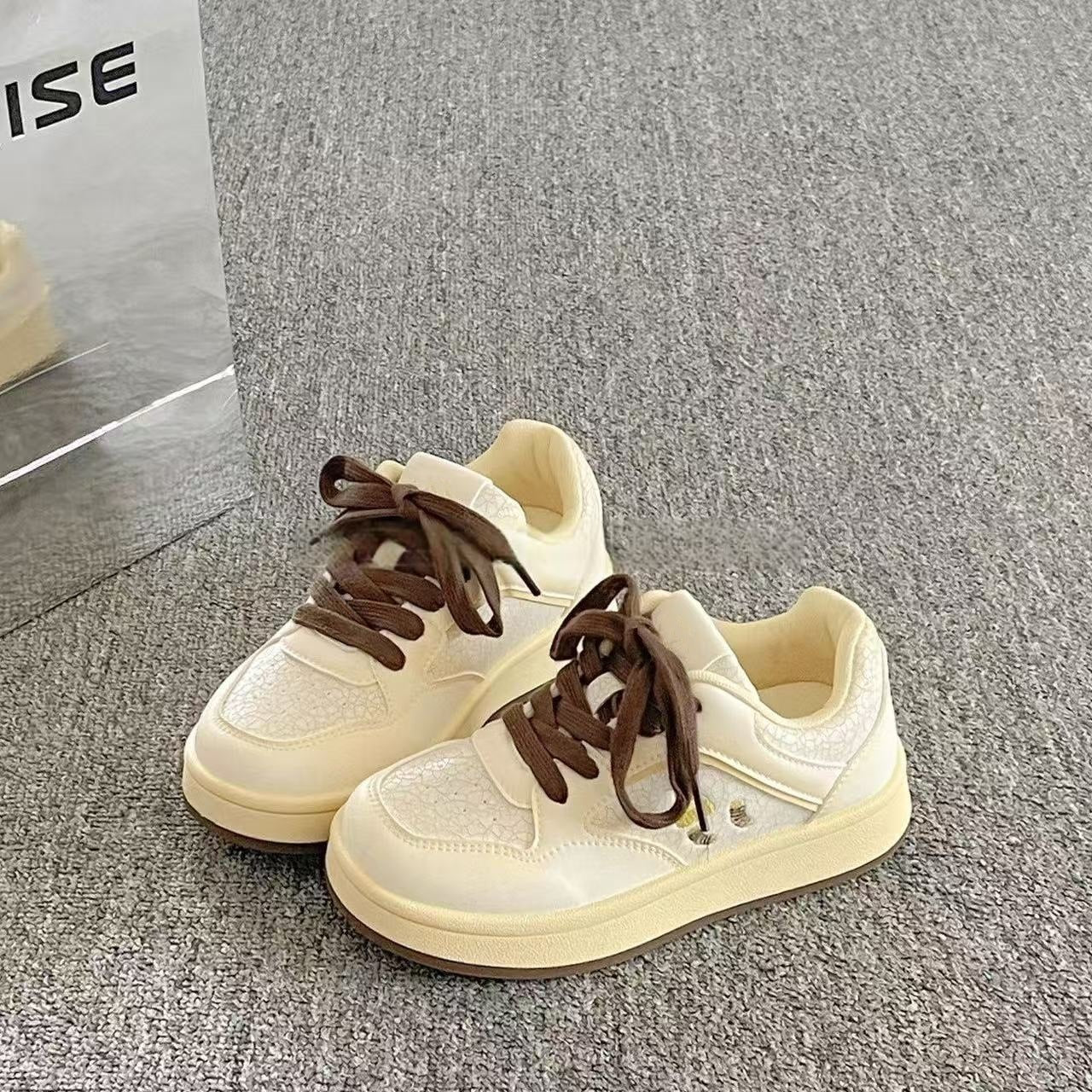 Damen Sportliche Freizeitsneaker mit atmungsaktivem Obermaterial und dämpfender Sohle Heidi Mode - Image 6
