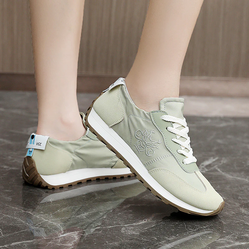 Damen Sportliche Freizeitsneaker mit elastischem Einstieg und dämpfender Sohle Heidi Mode - Image 3