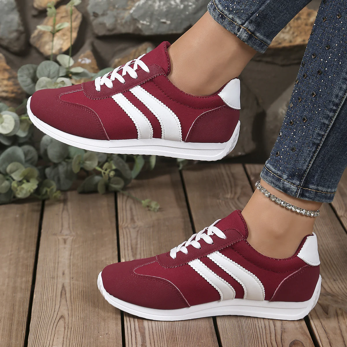 Damen Sportliche Freizeitsneaker mit praktischem Schnürverschluss Heidi Mode - Image 2