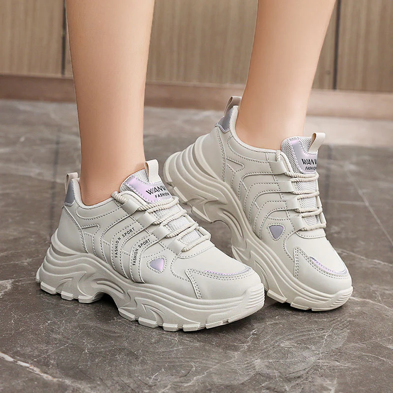 Damen Sportliche Freizeitsneaker mit retro-inspiriertem Design und komfortabler Dämpfung Heidi Mode - Image 3