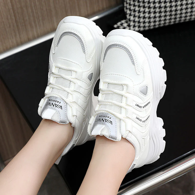 Damen Sportliche Freizeitsneaker mit retro-inspiriertem Design und komfortabler Dämpfung Heidi Mode - Image 4
