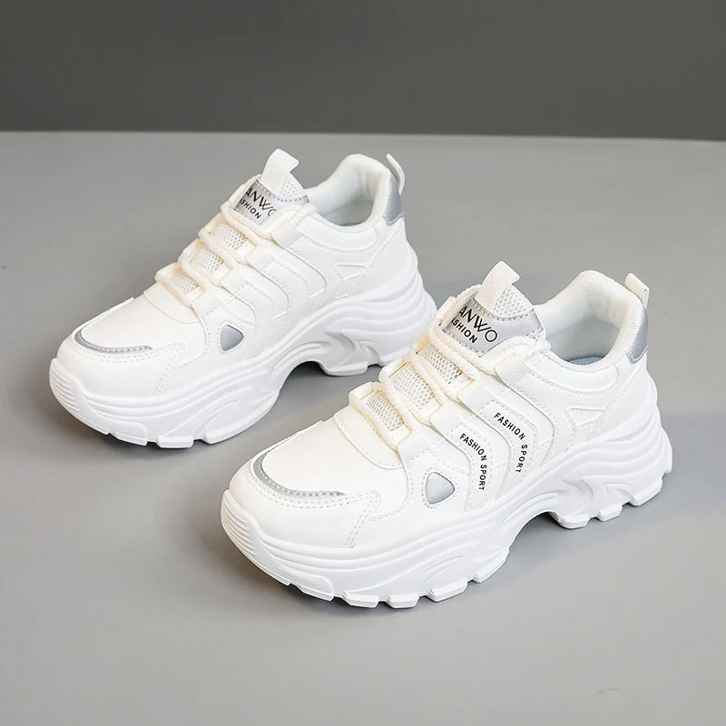 Damen Sportliche Freizeitsneaker mit retro-inspiriertem Design und komfortabler Dämpfung Heidi Mode - Image 8
