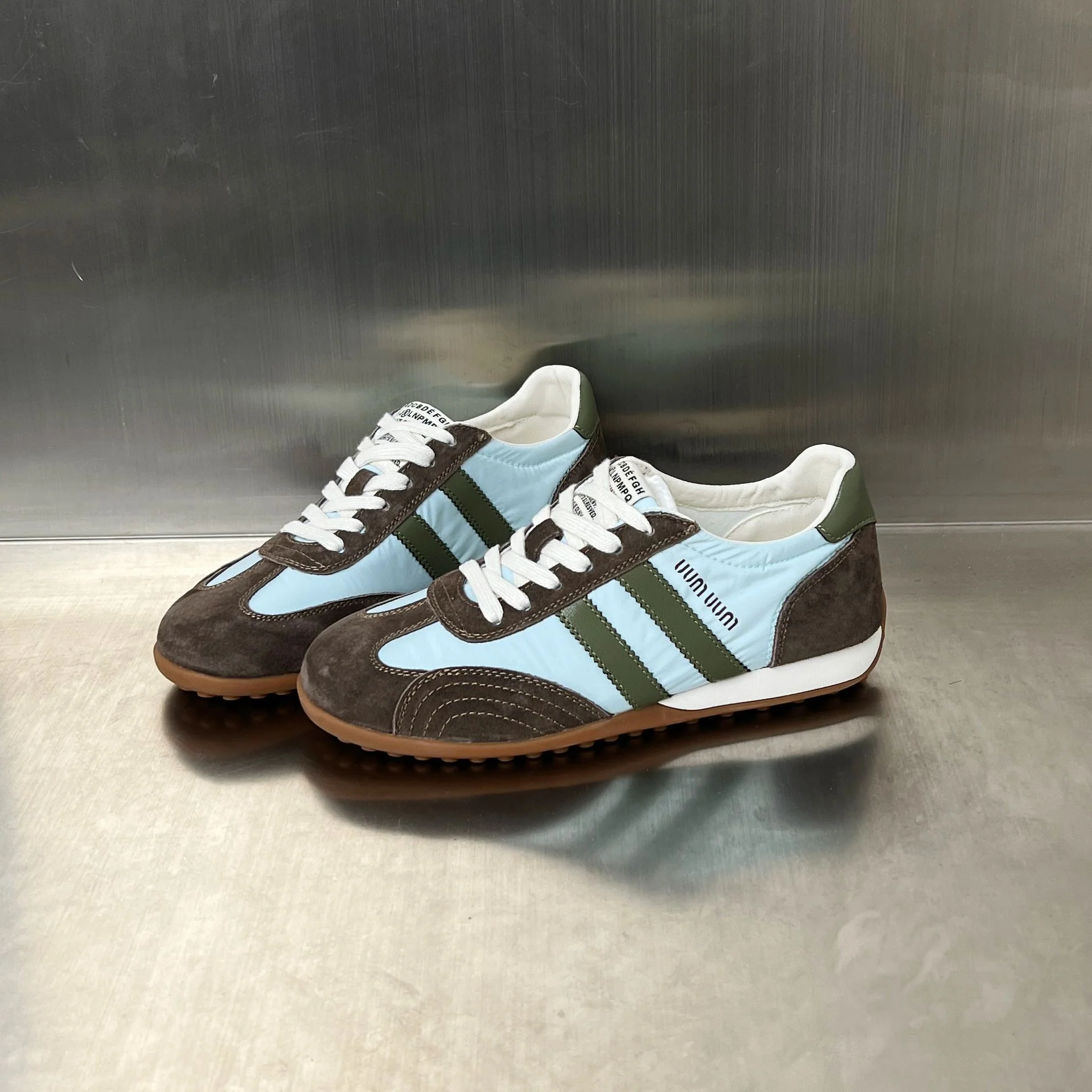 Damen Sportliche Freizeitsneaker mit rutschfester Sohle und atmungsaktivem Obermaterial Heidi Mode - Image 2