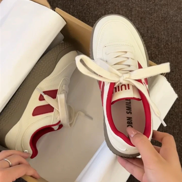 Damen Sportliche Freizeitsneaker mit rutschfester Sohle und ergonomischem Design Heidi Mode - Image 2