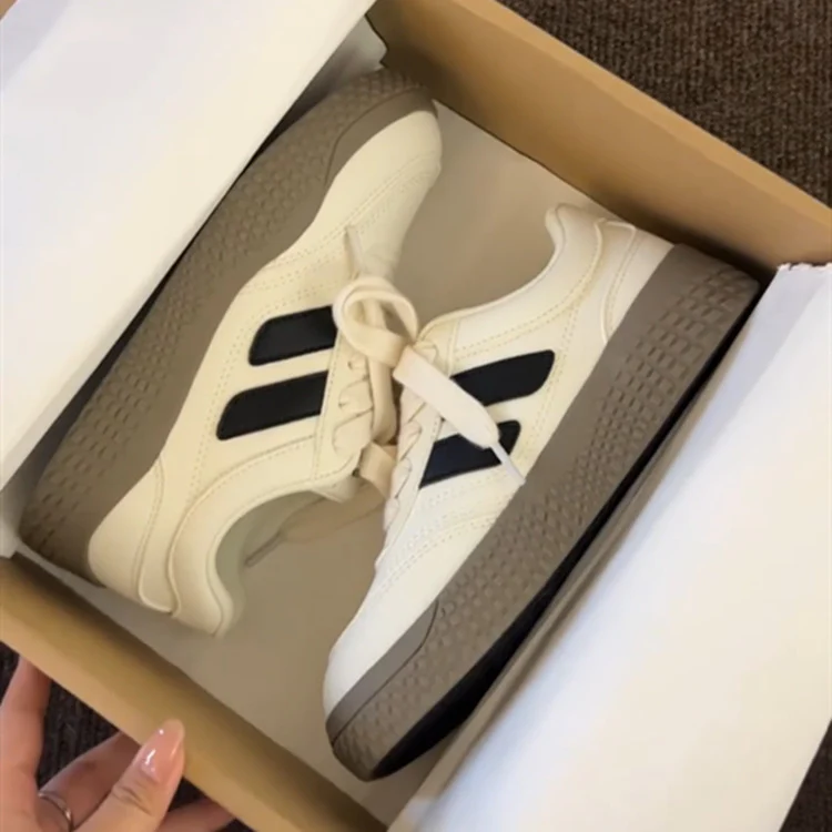 Damen Sportliche Freizeitsneaker mit rutschfester Sohle und ergonomischem Design Heidi Mode - Image 4