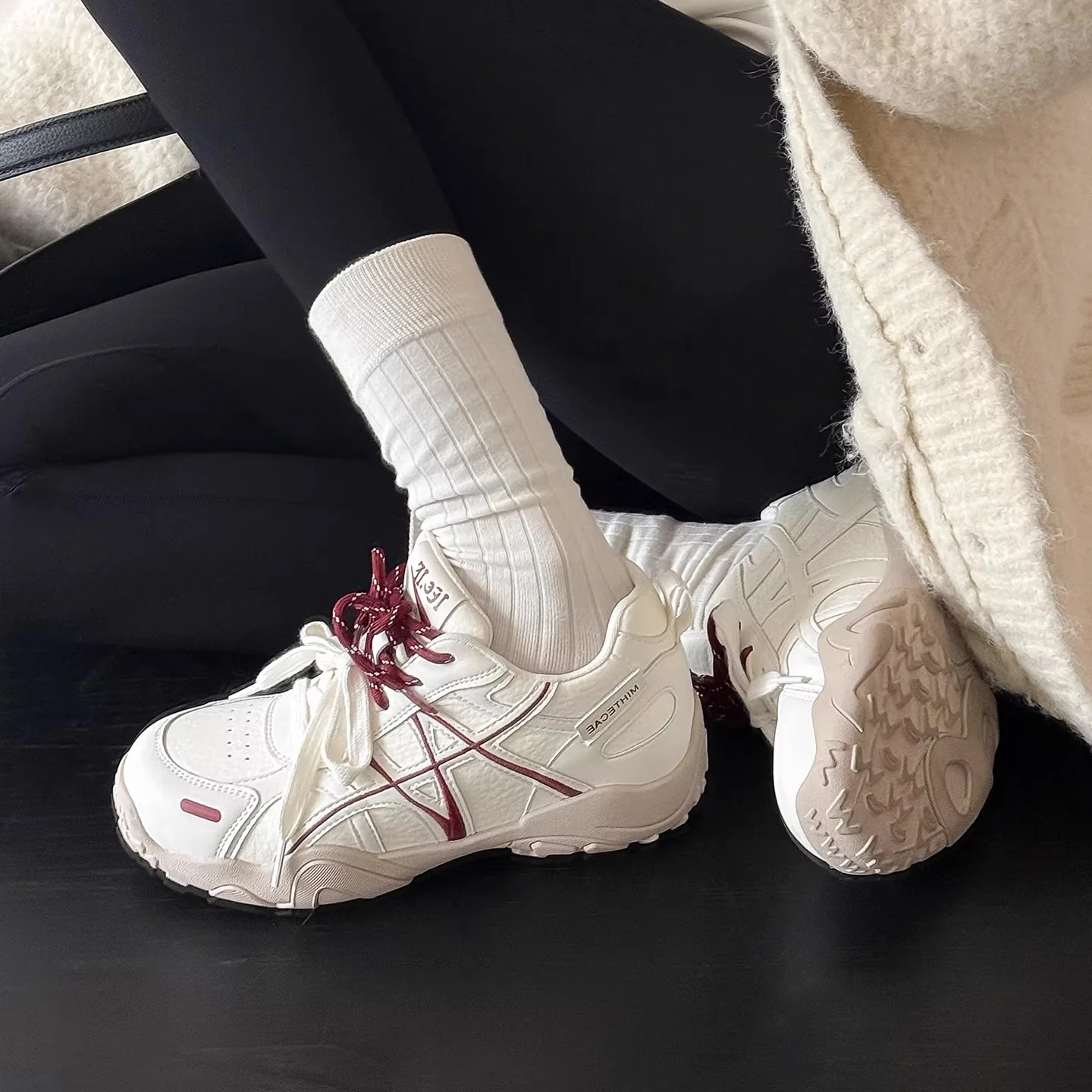 Damen Sportliche Freizeitsneakers mit atmungsaktiver Sohle und ergonomischem Design Heidi Mode - Image 4