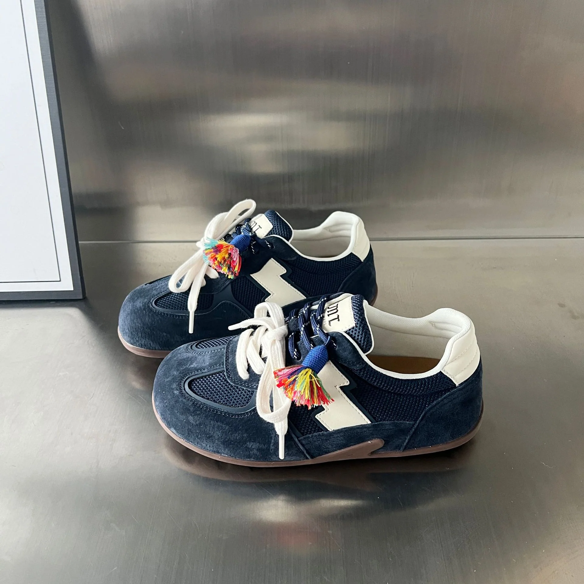 Damen Sportliche Freizeitsneakers mit farbigen Akzenten und atmungsaktiven Einsätzen Heidi Mode - Image 7