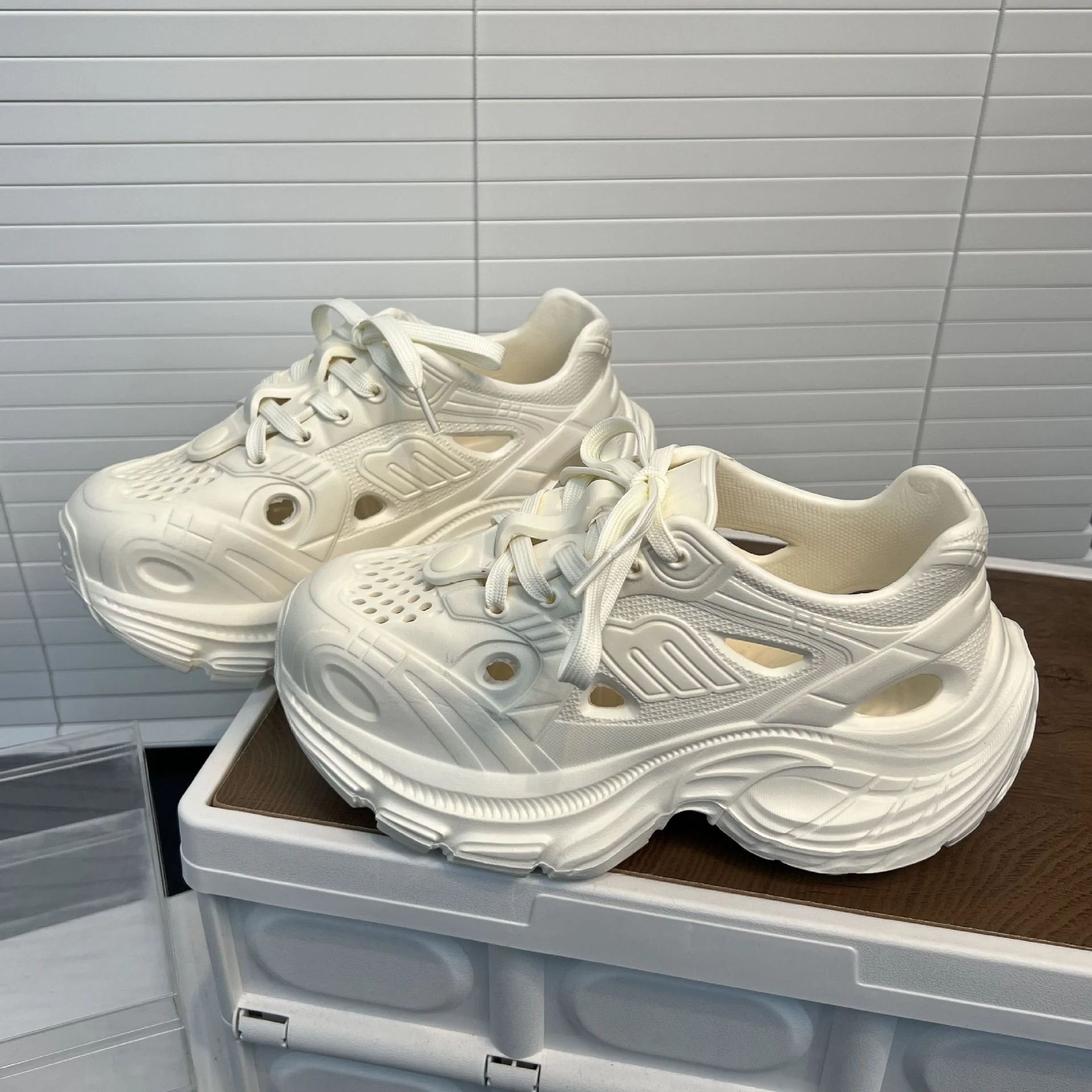 Damen sportliche High-Performance Sneakers mit atmungsaktiver Netzstruktur Heidi Mode - Image 2