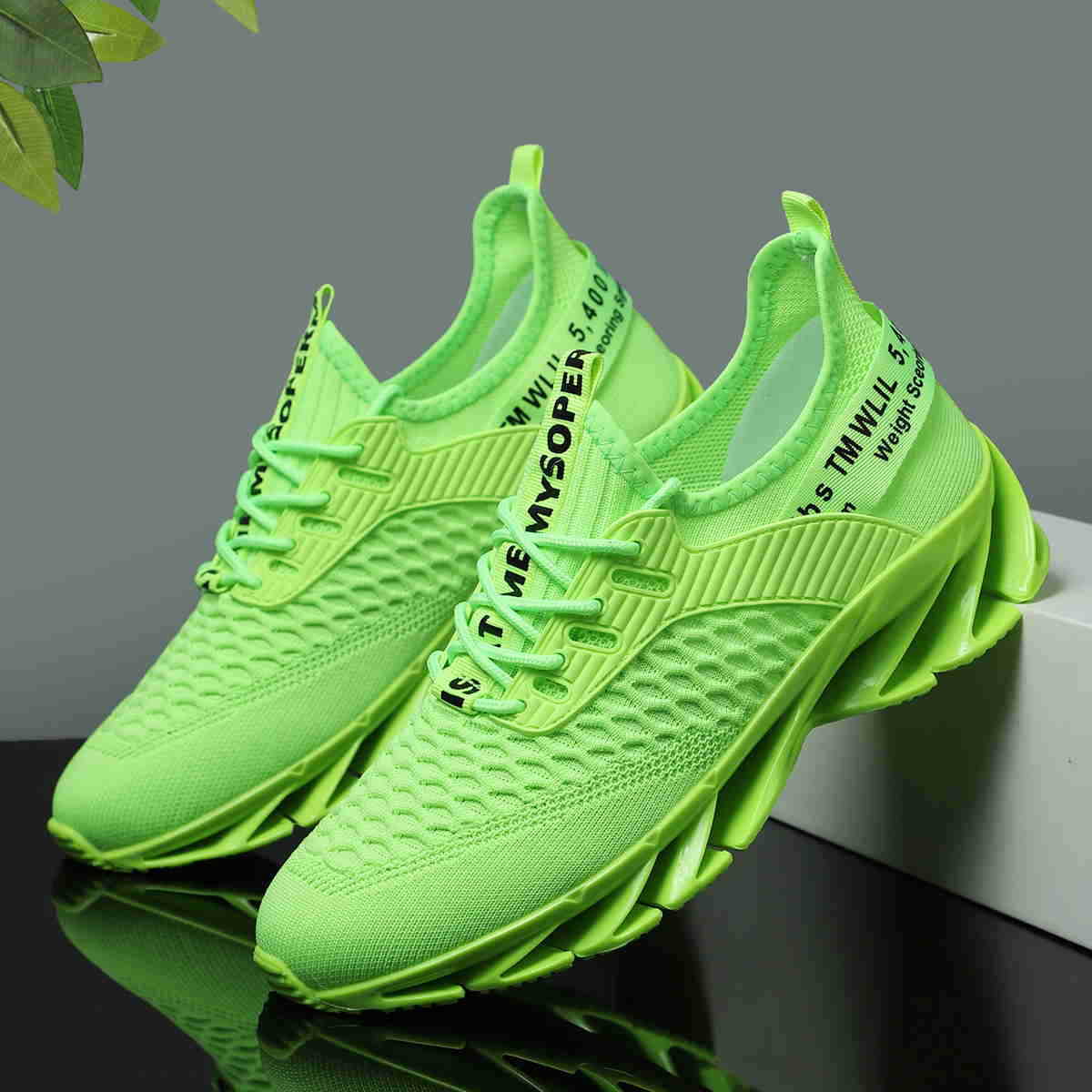 Damen Sportliche High-Performance Sneakers mit auffälligem Sohlenprofil Heidi Mode - Image 7