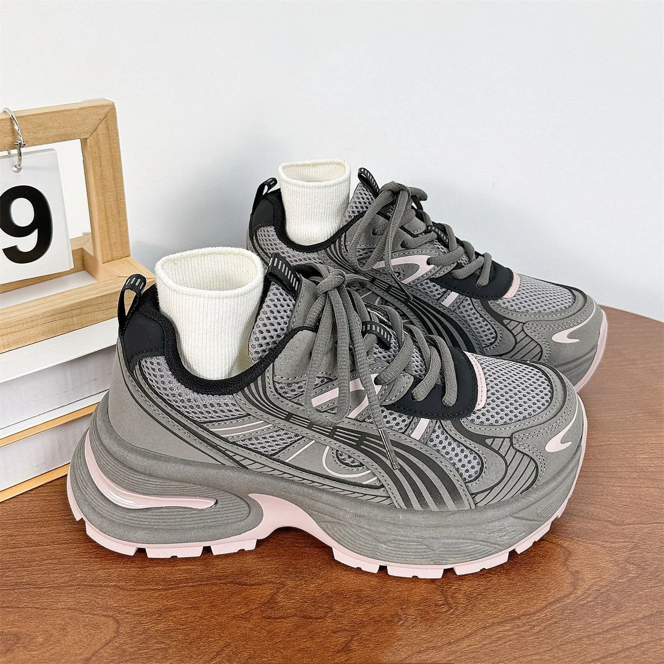 Damen Sportliche High-Performance Sneakers mit nahtloser Verarbeitung Heidi Mode - Image 7