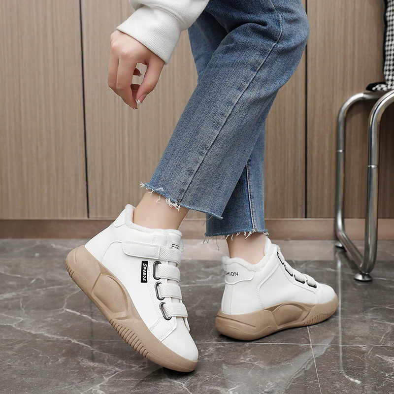 Damen Sportliche High-Top Sneakers mit Fellfutter von Heidi Mode - Image 3