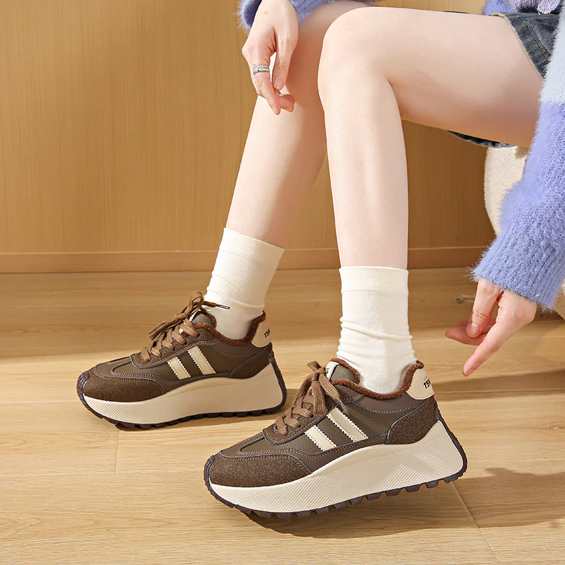Damen Sportliche High-Top Sneakers mit gefüttertem Innenbereich Heidi Mode - Image 3
