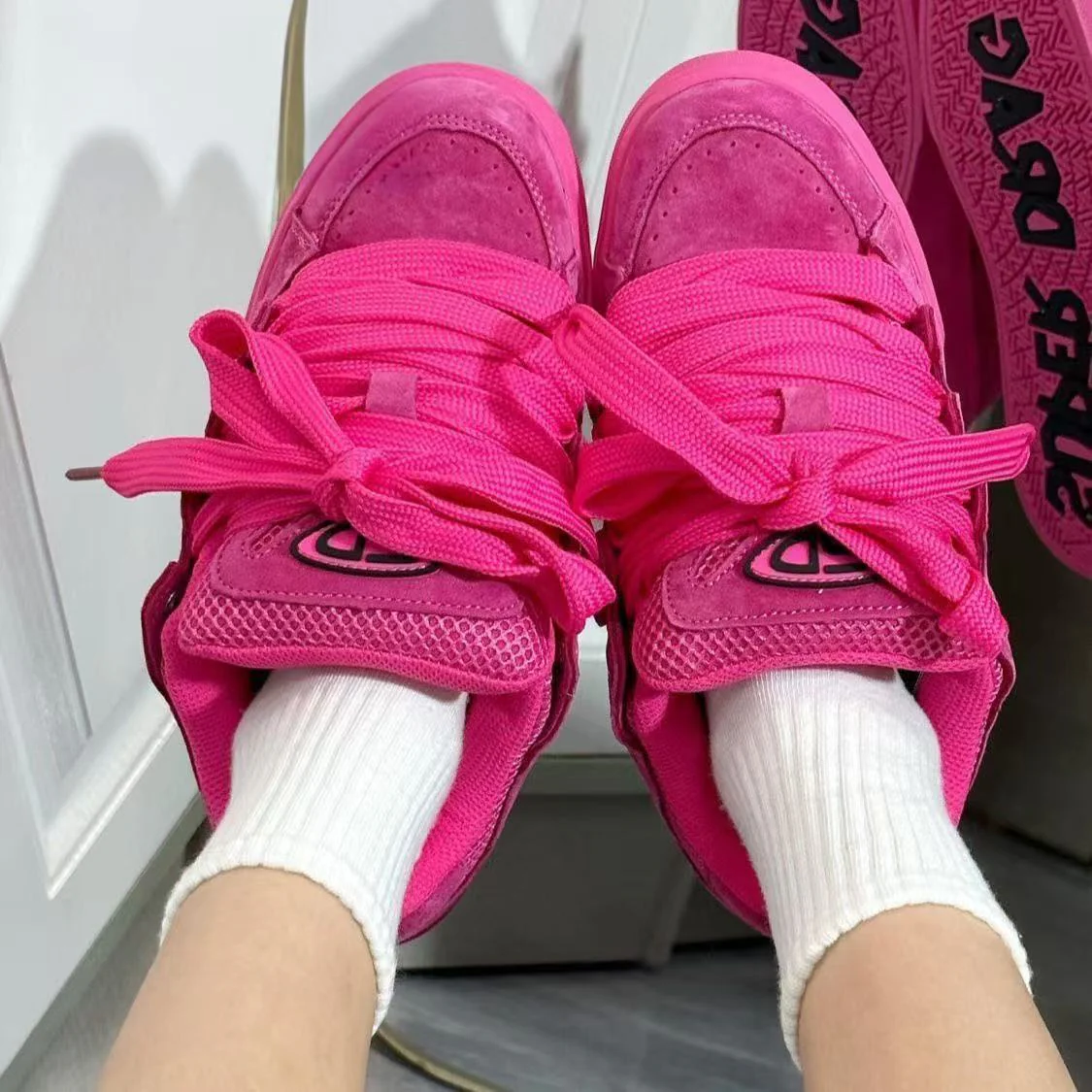 Damen Sportliche High-Top Sneakers mit innovativen Schnürsystem und dämpfender Sohle Heidi Mode - Image 2