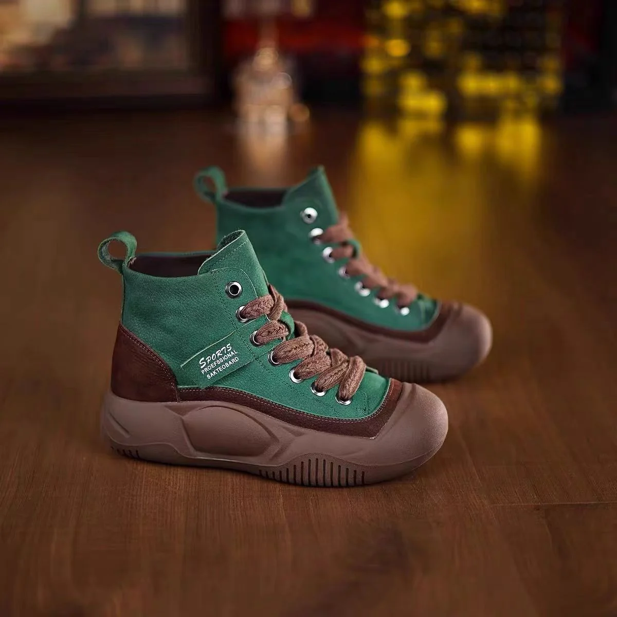 Damen Sportliche High-Top Sneakers mit robustem Obermaterial und rutschfester Sohle Heidi Mode - Image 2