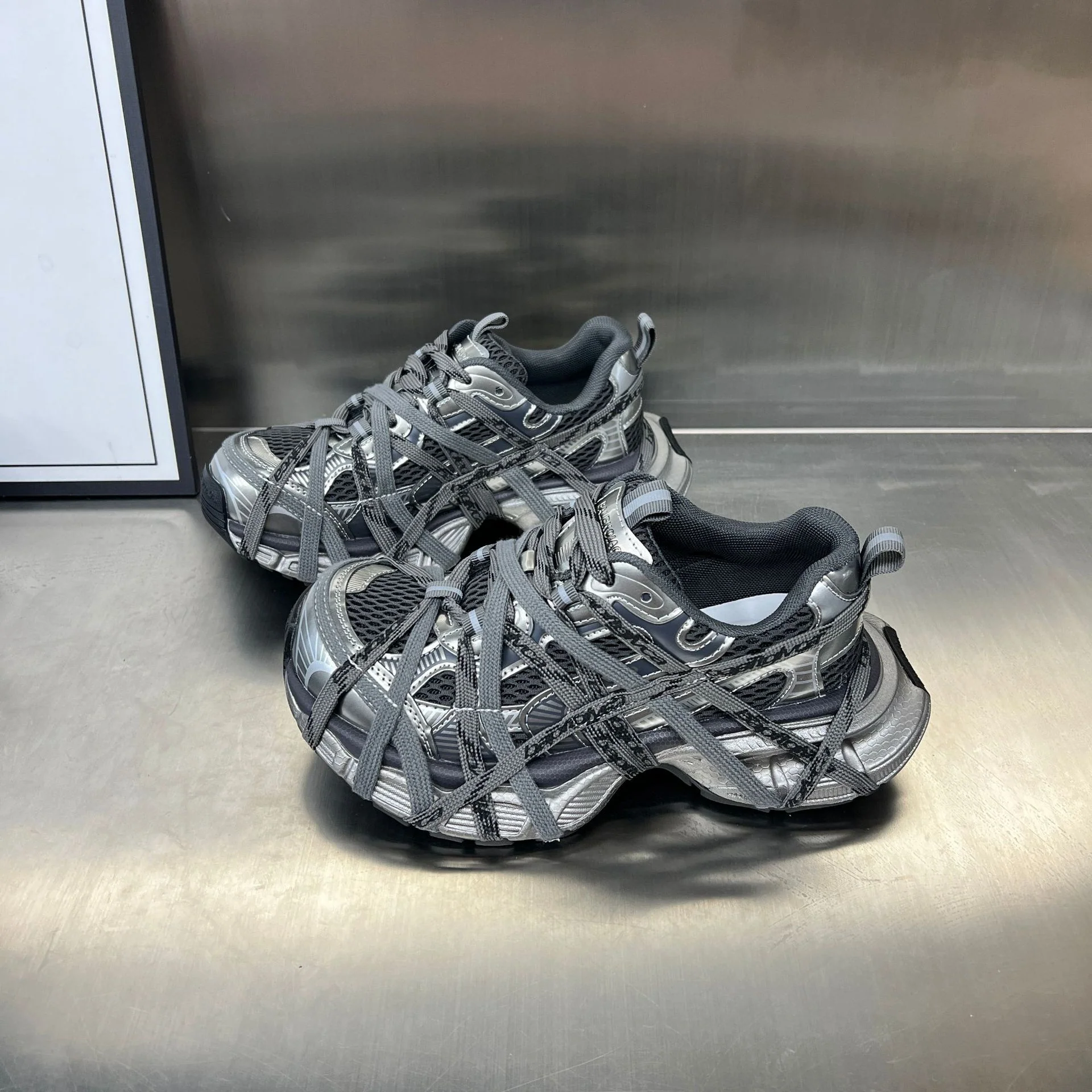 Damen Sportliche Hybrid Sneakers mit elastischer Netzstruktur und stabiler Gummisohle Heidi Mode - Image 9