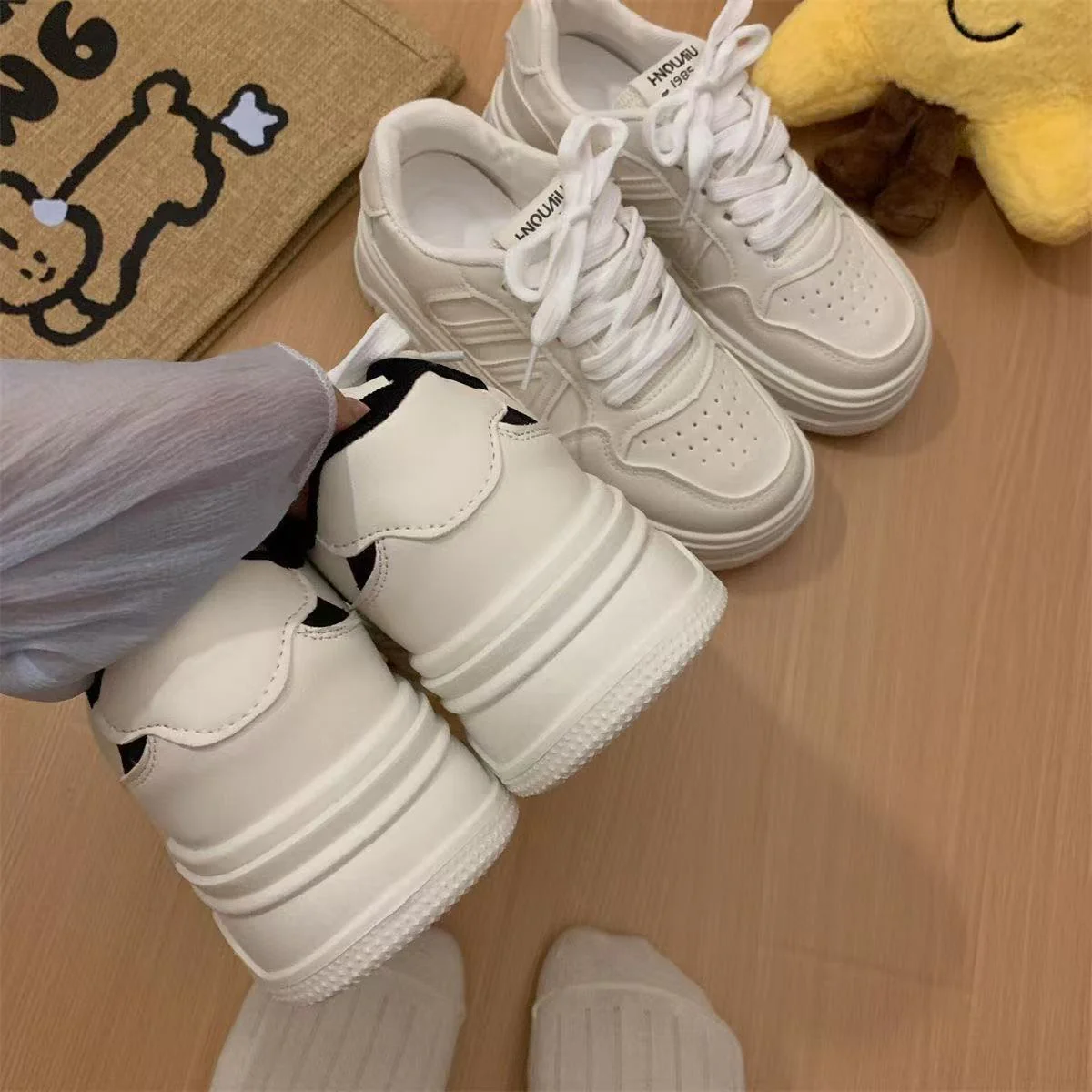 Damen Sportliche Komfort Sneaker mit atmungsaktivem Obermaterial und rutschfester Sohle Heidi Mode - Image 5