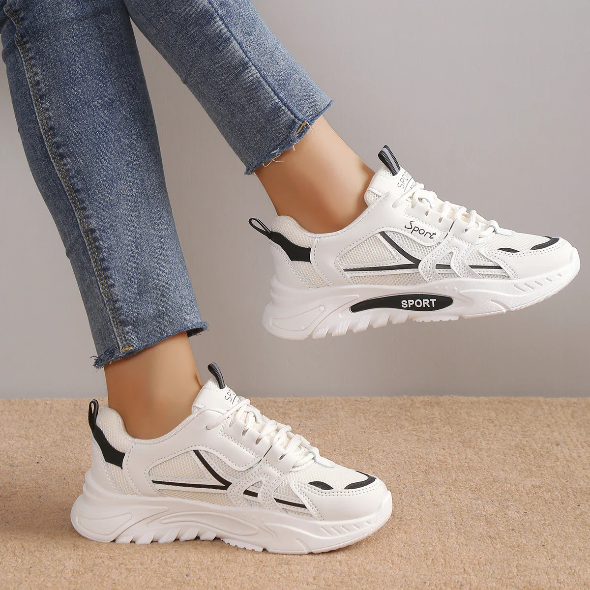 Damen Sportliche Komfort-Sneaker mit atmungsaktiver Mesh-Oberfläche Heidi Mode - Image 2
