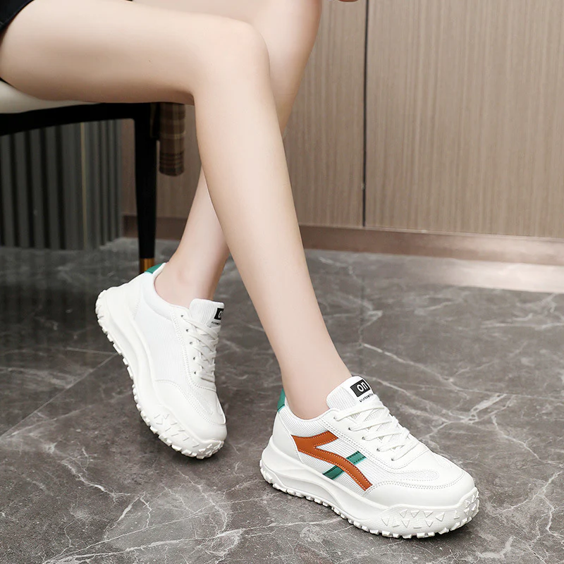 Damen Sportliche Komfort-Sneaker mit rutschfestem Profil und atmungsaktiver Obermaterialstruktur Heidi Mode - Image 4