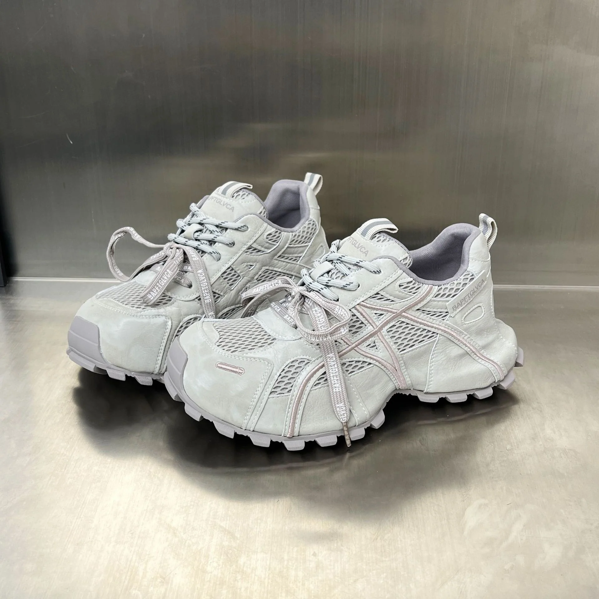 Damen Sportliche Lauf-Schuhe mit atmungsaktiver Netztechnologie und dämpfendem Fußbett Heidi Mode - Image 6