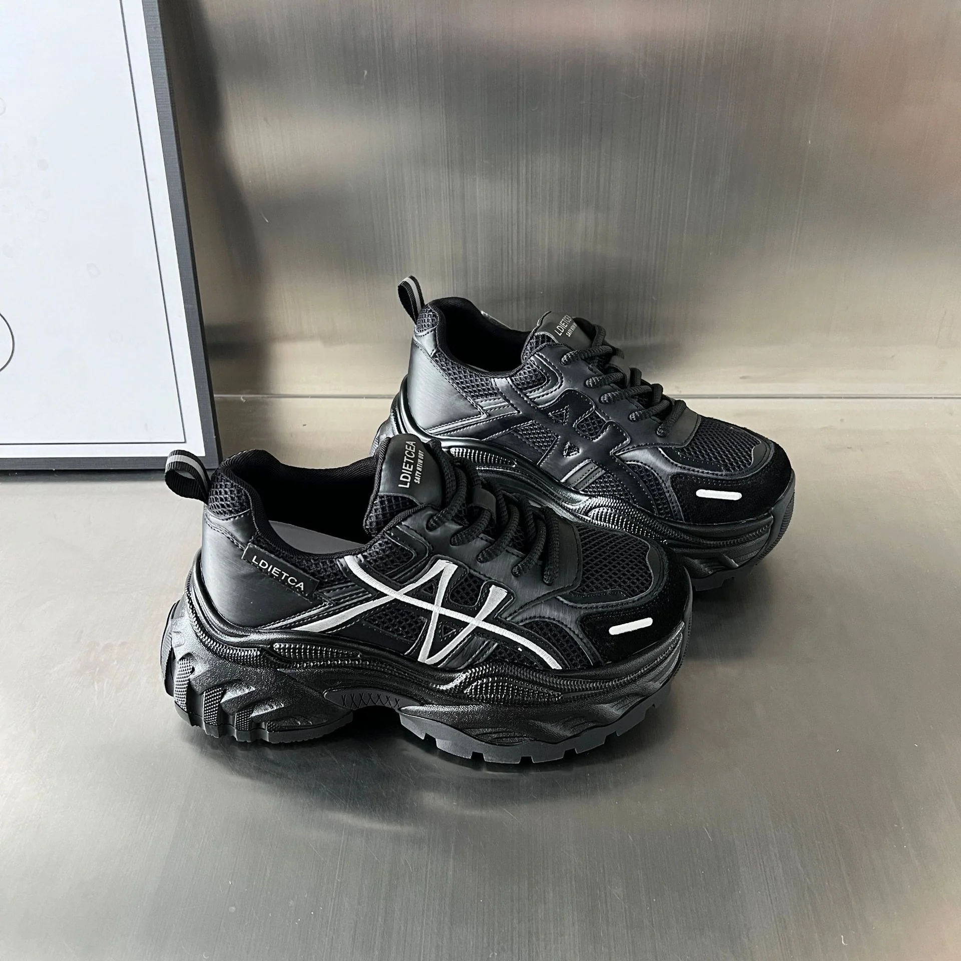 Damen Sportliche Lauf-Schuhe mit verstärkter Sohle und atmungsaktivem Mesh-Heidi Mode - Image 4