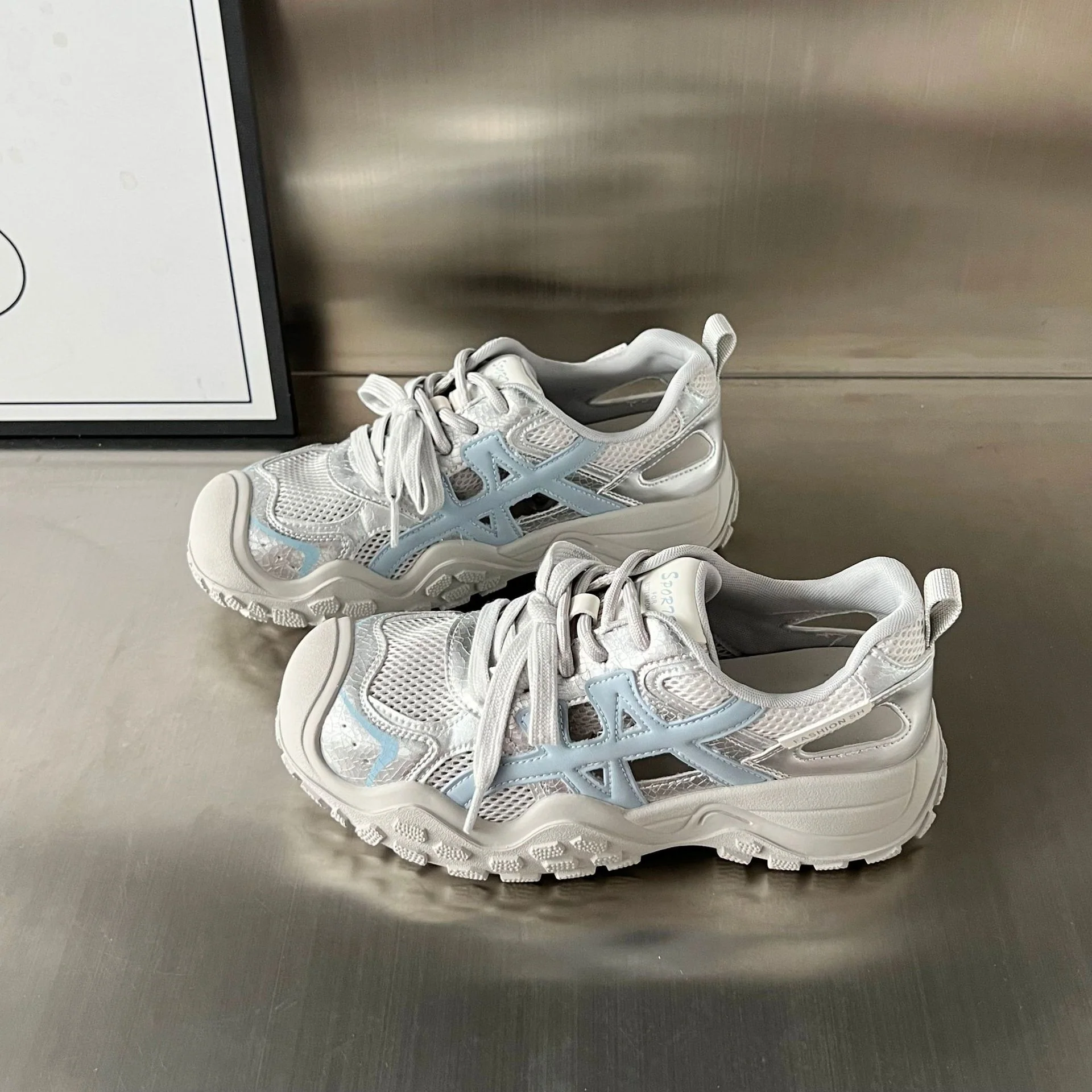 Damen Sportliche Lauf-Sneaker mit atmungsaktivem Mesh-Obermaterial und rutschfester Sohle Heidi Mode - Image 7