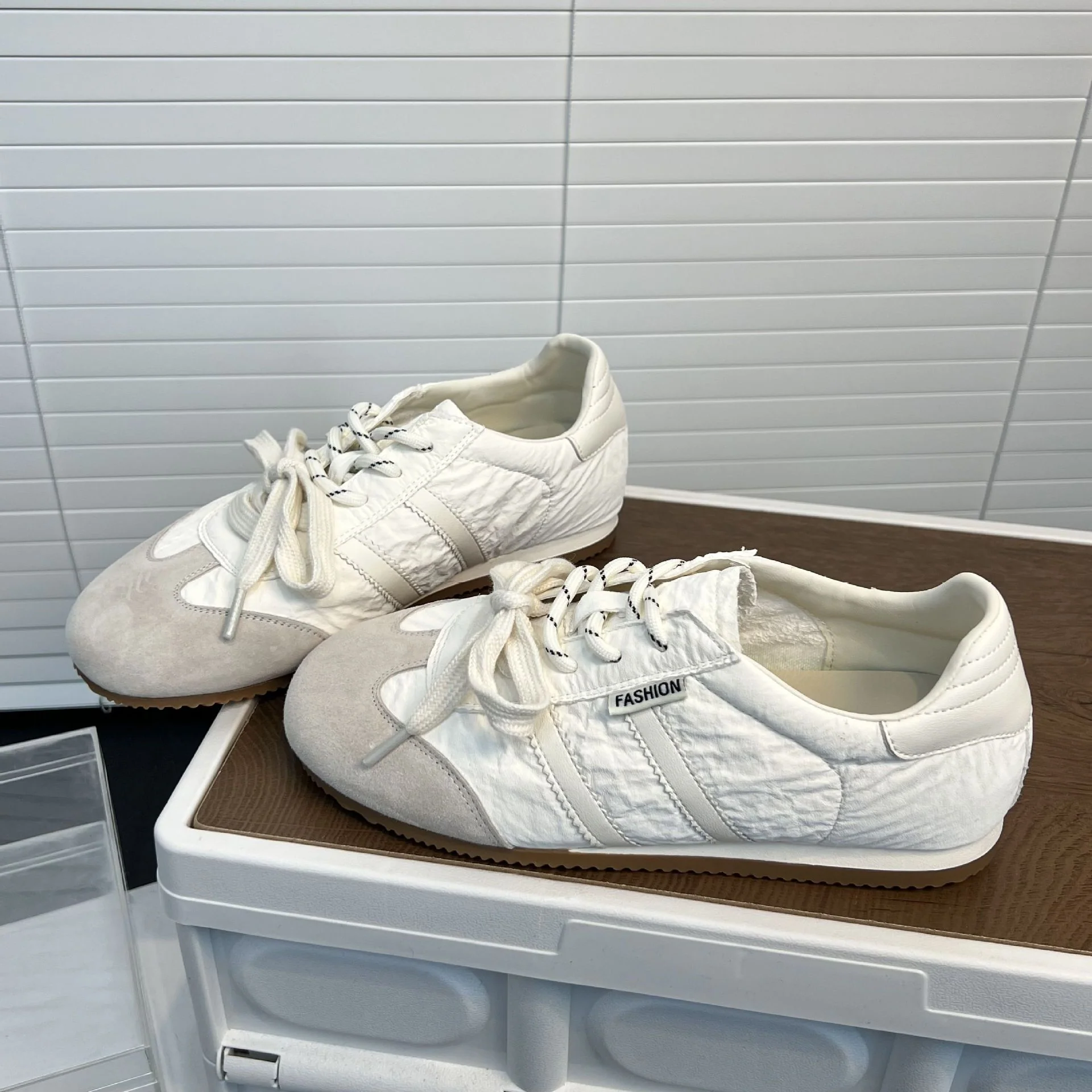 Damen Sportliche Lauf-Sneaker mit atmungsaktiver Mesh-Oberfläche und dämpfendem Fußbett Heidi Mode - Image 2