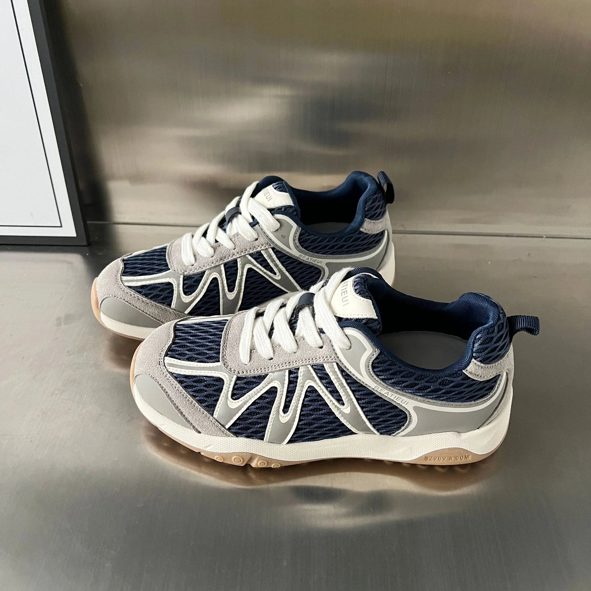 Damen Sportliche Lauf-Sneaker mit flexiblem Mesh und rutschfester Sohle Heidi Mode - Image 3
